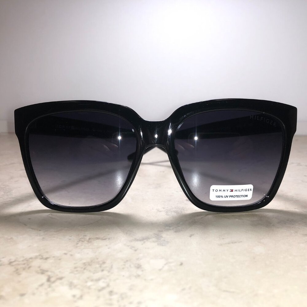 Tommy Hilfiger Classic Black Oversized Sunglasses - Picture 3 of 7